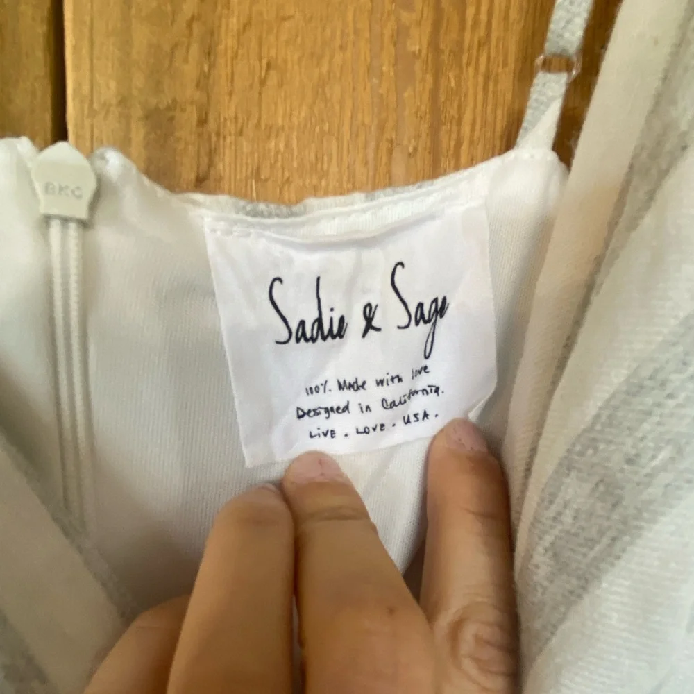 Sadie and Sage Grey and White Straps Elegant Jumpsuit Wide Legs Trending Now S - Picture 6 of 10